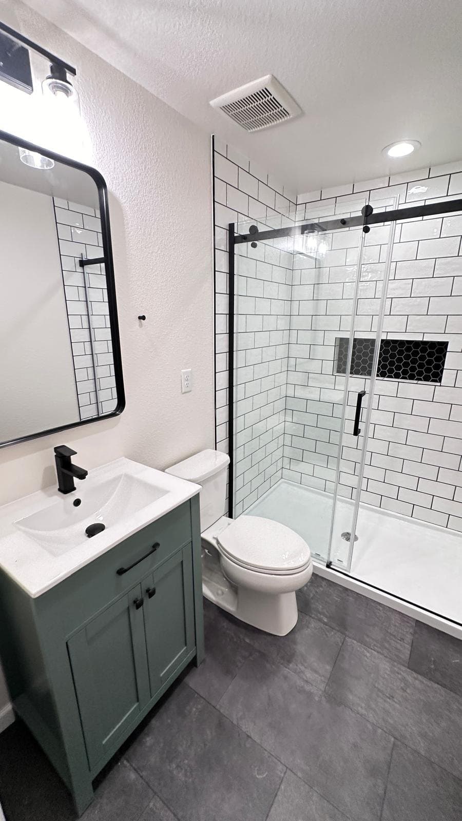 Full bathroom in Wheat Ridge, CO