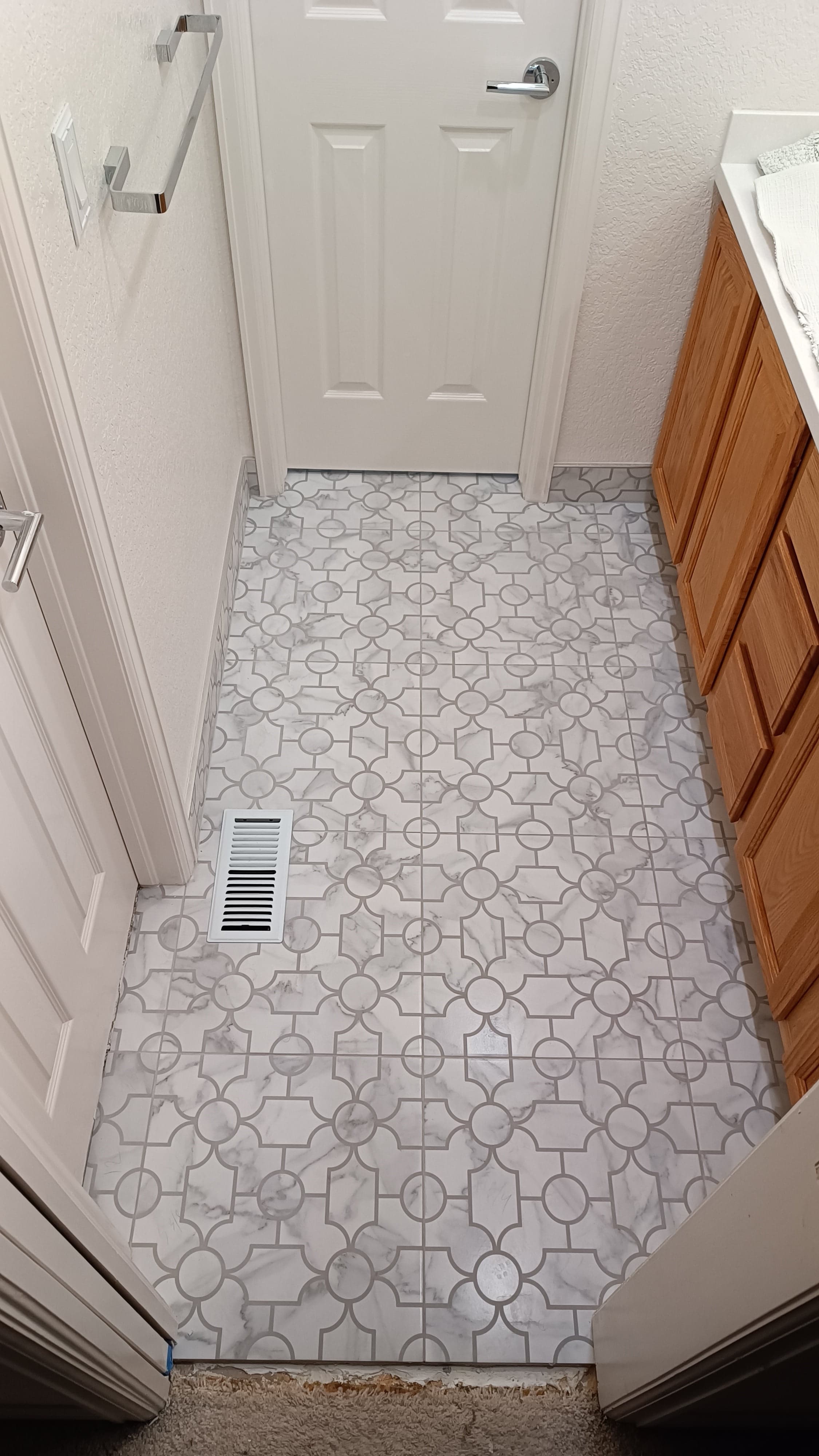 Tile floor bathroom — project photo