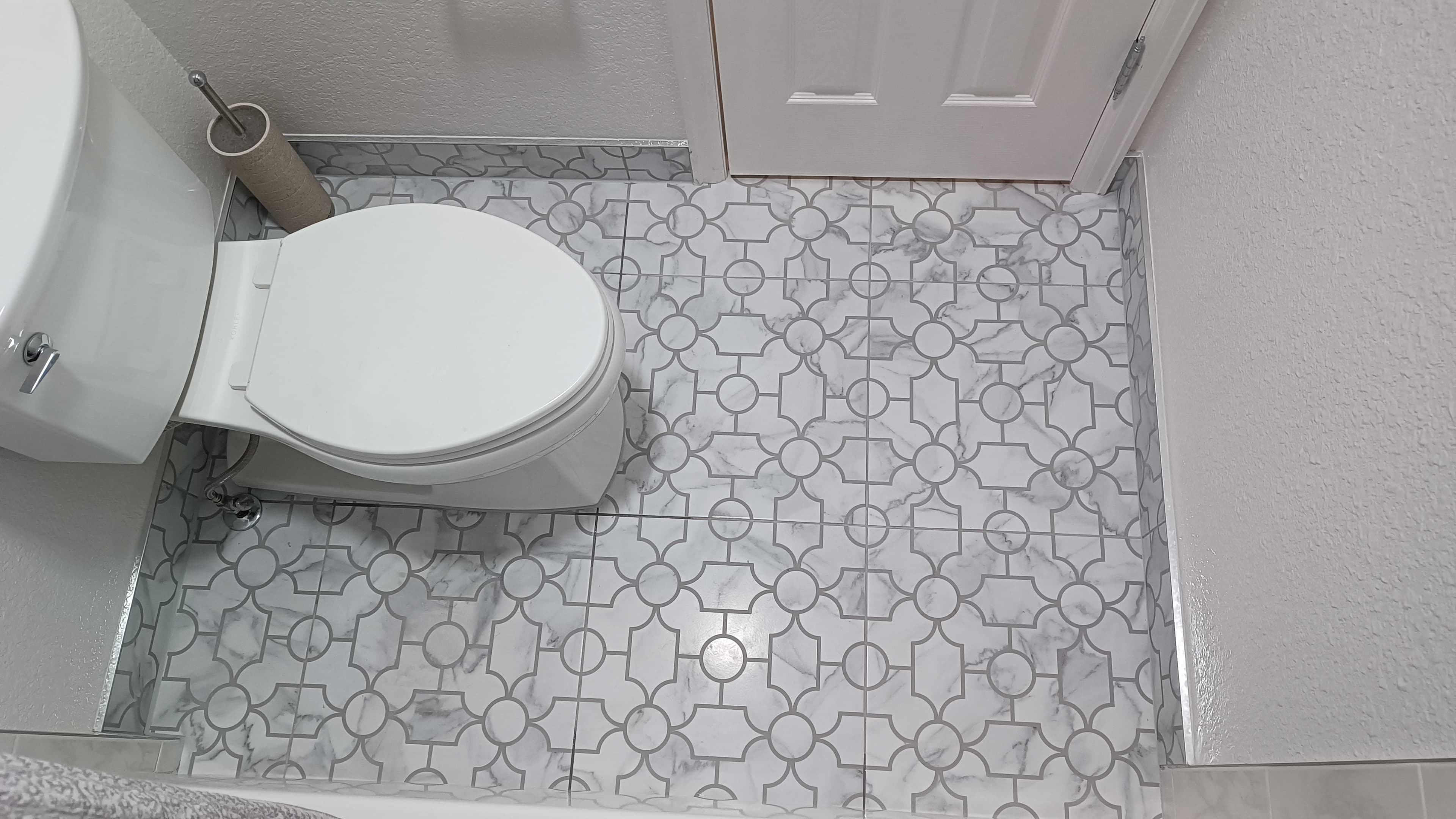 Tile floor bathroom — project photo
