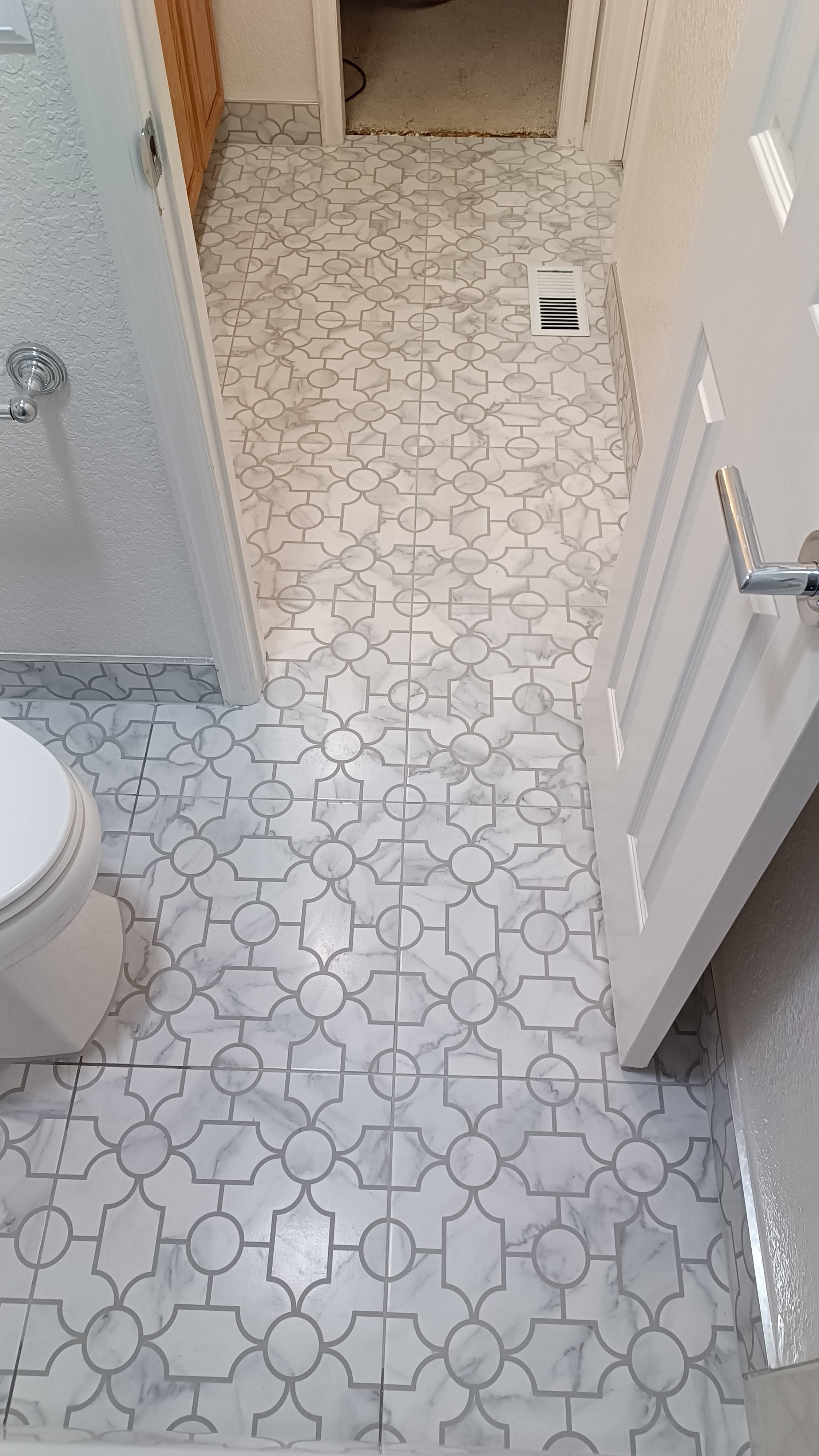 Tile floor bathroom — project photo