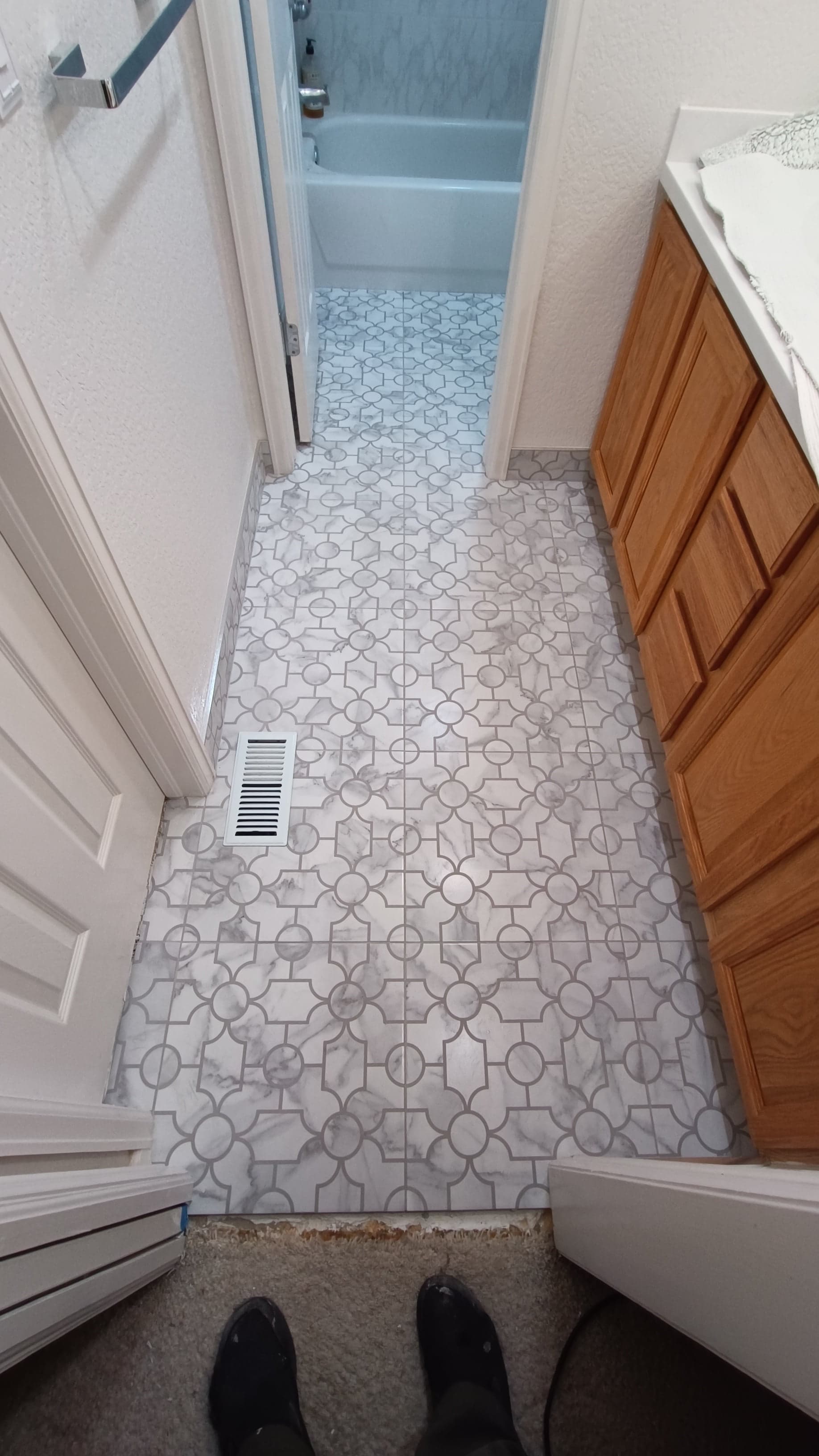 Tile floor bathroom — project photo